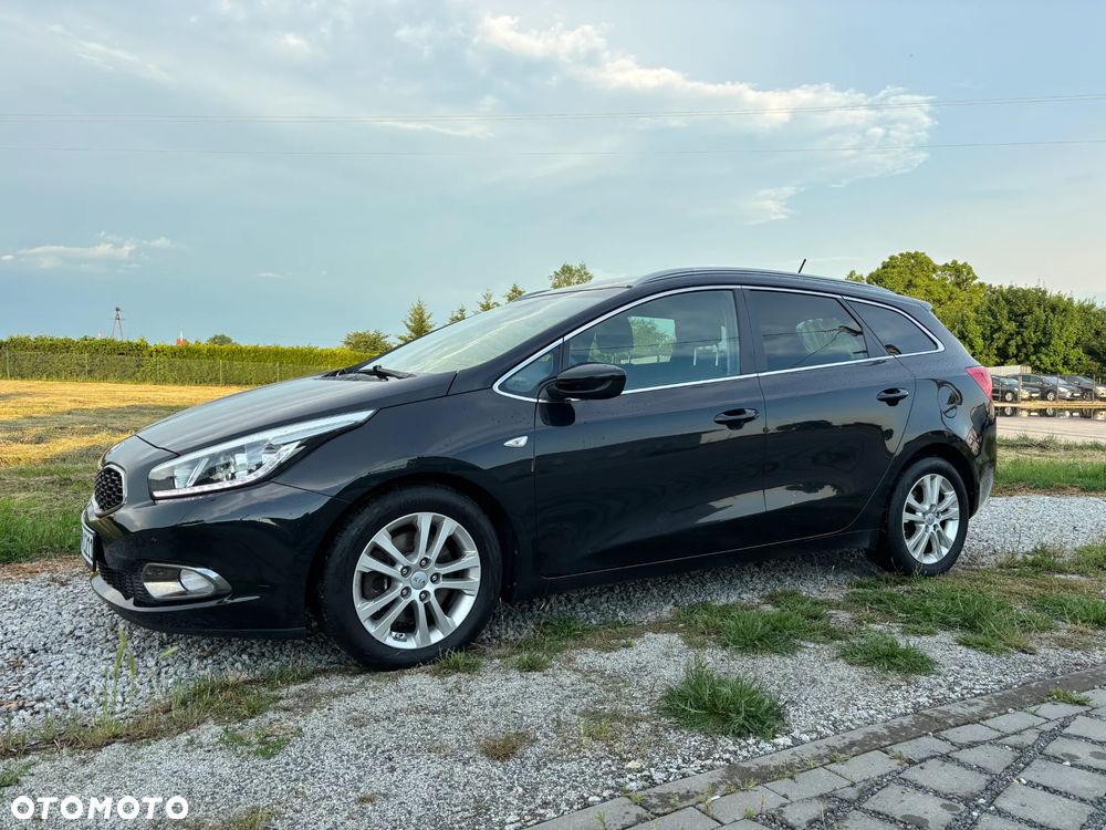 Kia Ceed 1.6 CRDi 128 ISG Dream Team Edition - 12