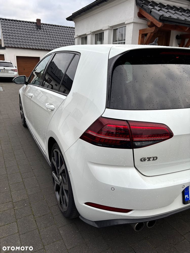 Volkswagen Golf 2.0 TDI BMT GTD - 2