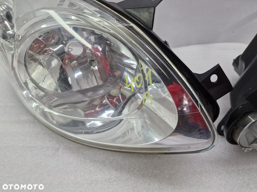 RENAULT TWINGO 2 II 07-12 LEWA / PRAWA LAMPA PRZEDNIA PRZÓD JASNA , NR AUKCJI LA401 - 2