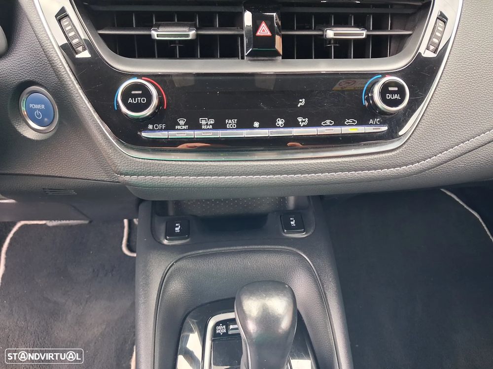 Toyota Corolla 1.8 Hybrid Exclusive - 13