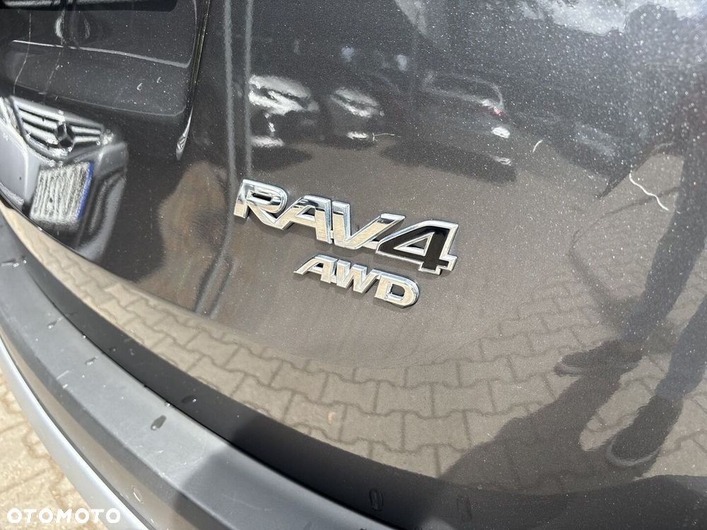 Toyota RAV4 - 23