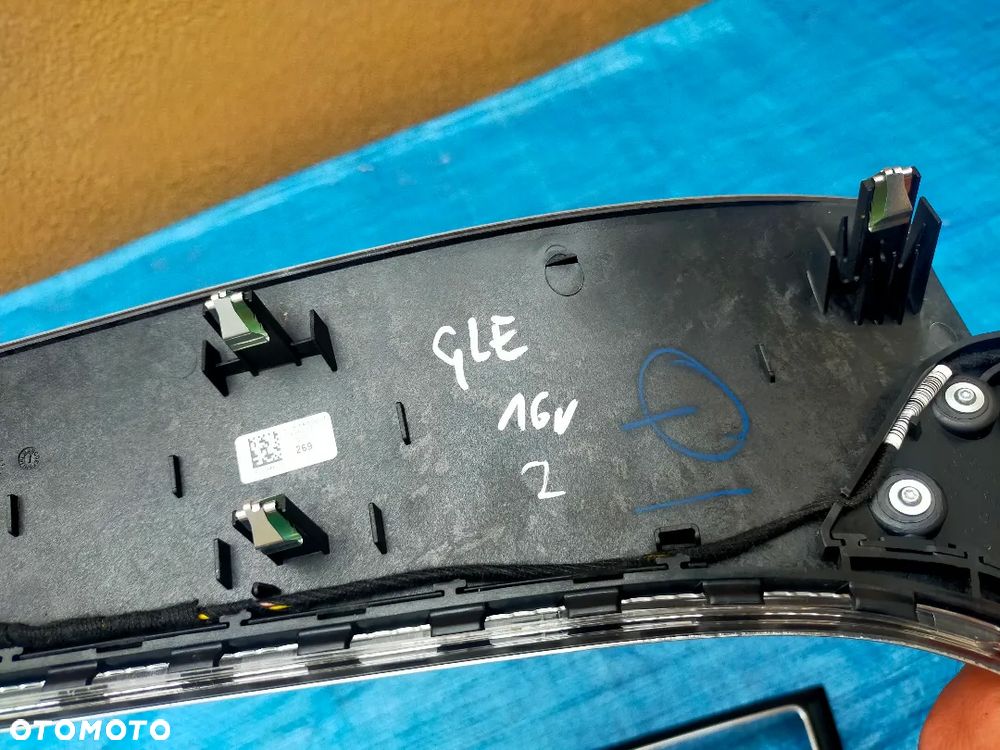 Mercedes W166 GLE Listwa Ozdobna Dekor Aluminiowa Konsoli 2016 - 6