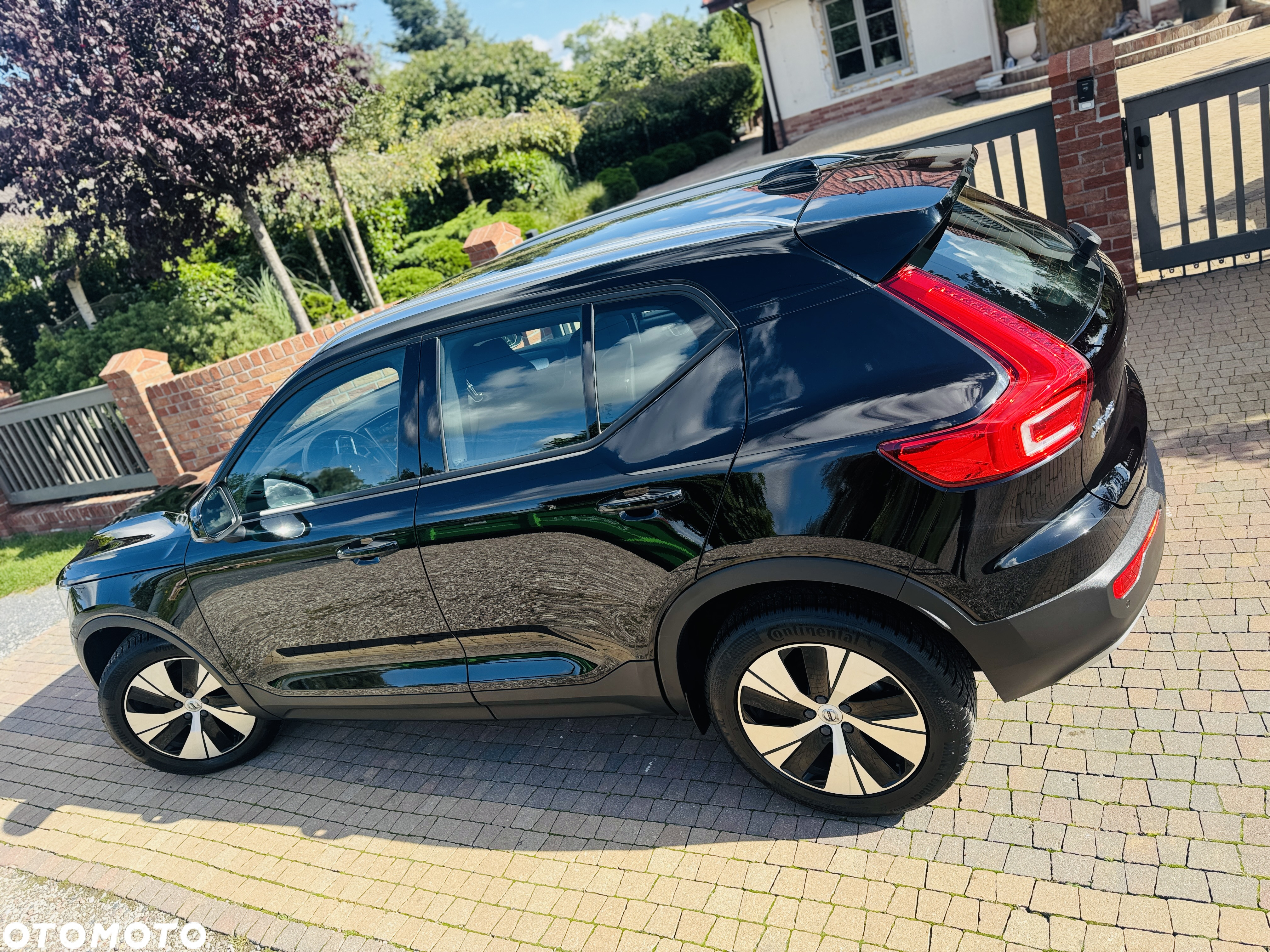 Volvo XC 40 T2 Plus Dark - 18