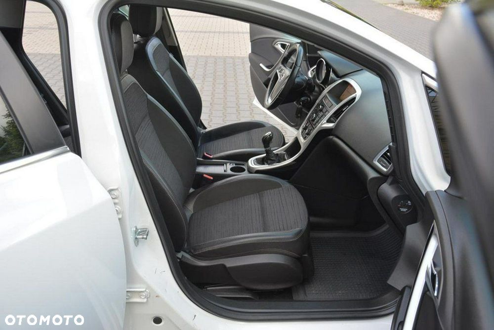 Opel Astra 1.4 Turbo Cosmo - 16