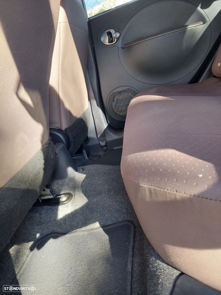 Citroën C-Zero - 11