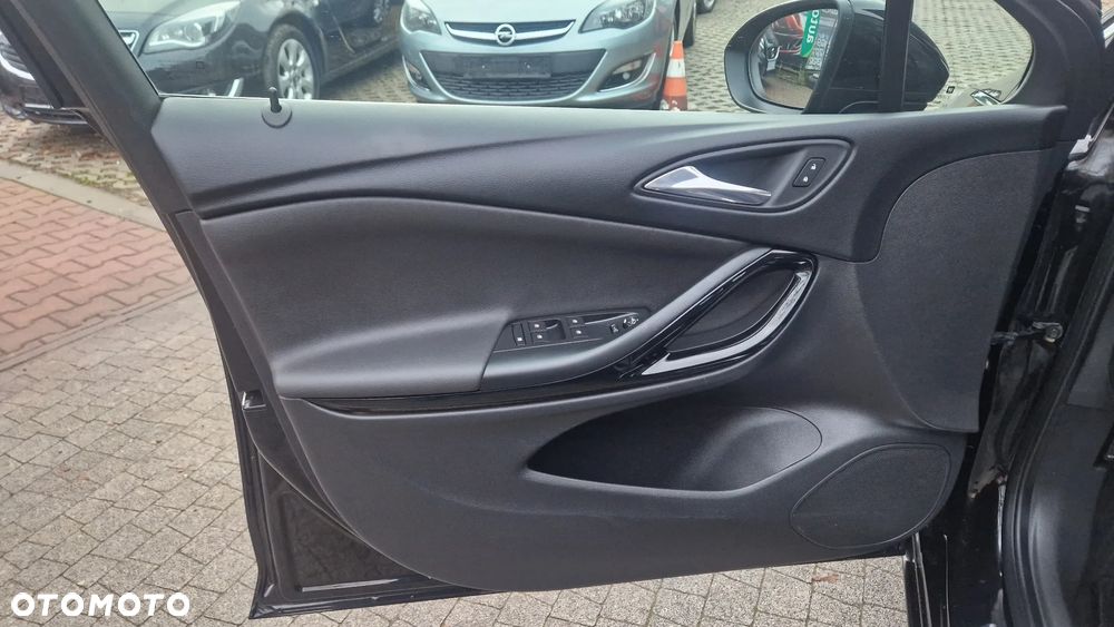 Opel Astra 1.6 BiTrb D (CDTI) Start/Stop Innovation - 21