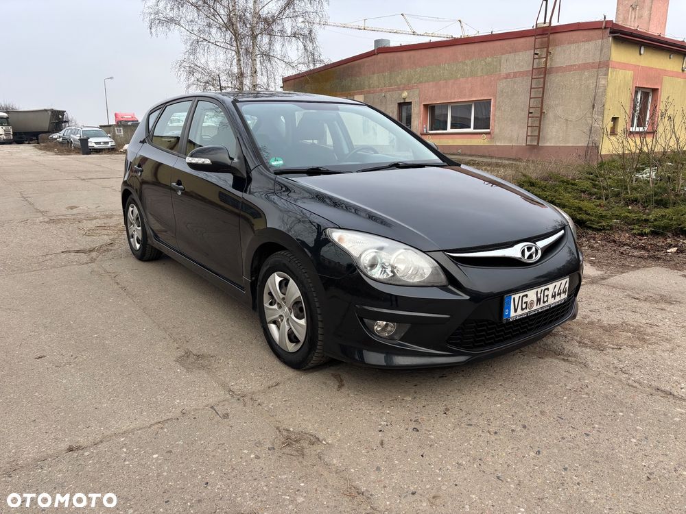 Hyundai i30 i30cw 1.6 CRDi FIFA WM Edition - 9
