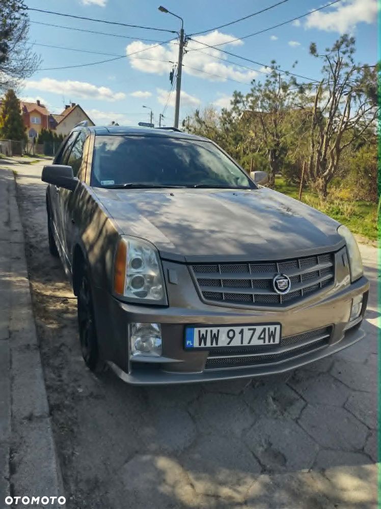 Cadillac SRX - 8