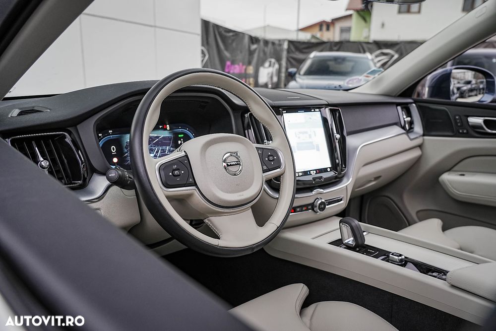 Volvo XC 60 Recharge T6 Twin Engine eAWD Inscription Expression - 10