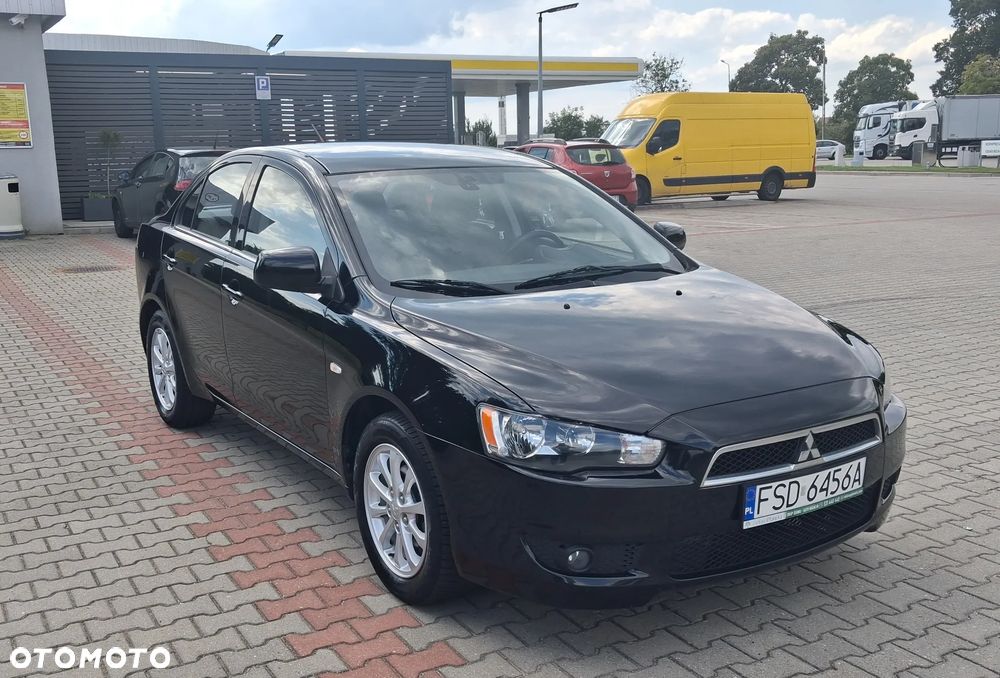 Mitsubishi Lancer 1.6 Intense - 11