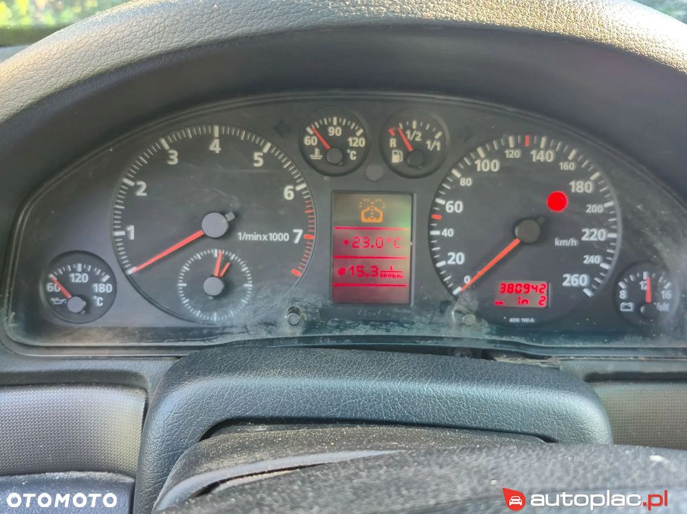 Audi A4 Avant 1.8 - 7