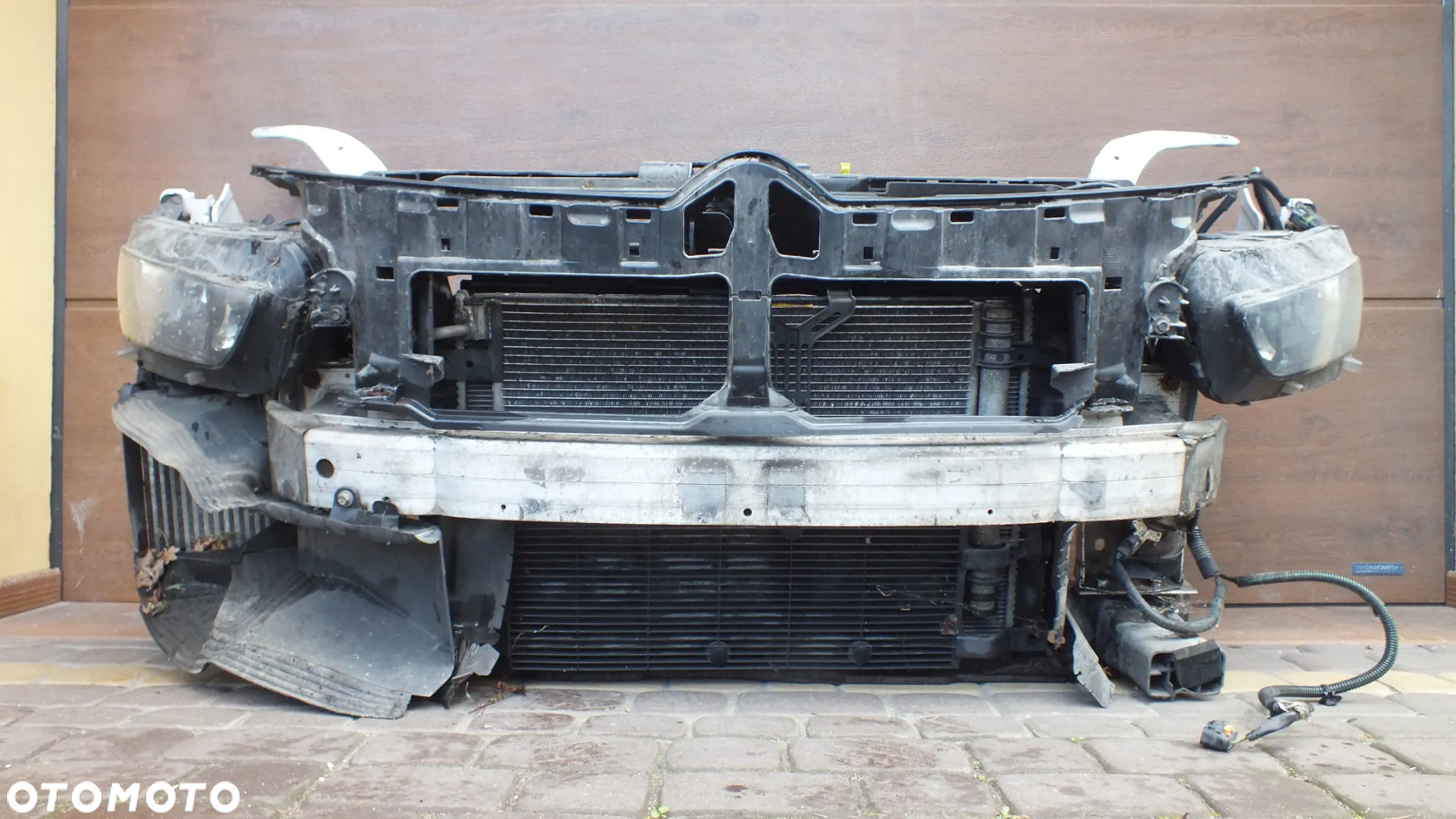 Maska silnika Citroen C4 Picasso II przód  EWPA - 14