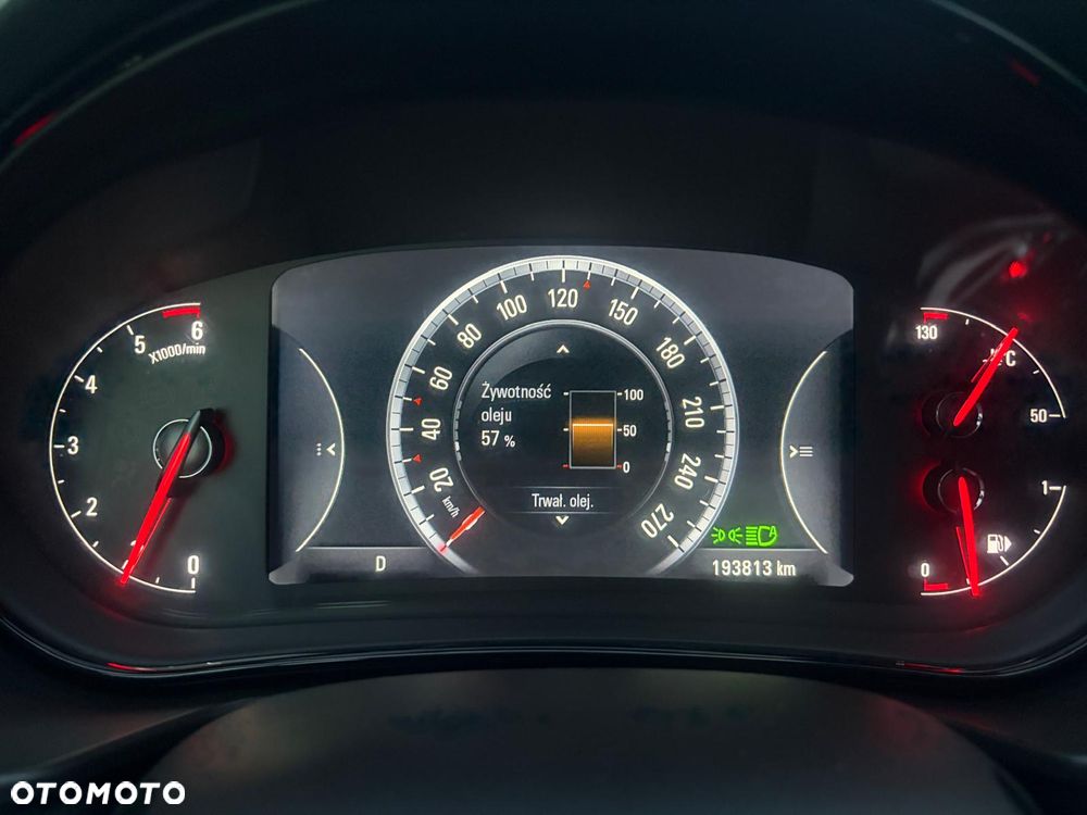 Opel Insignia - 27