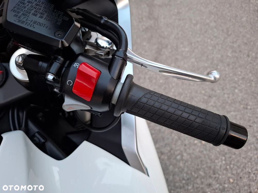 Honda VFR - 21