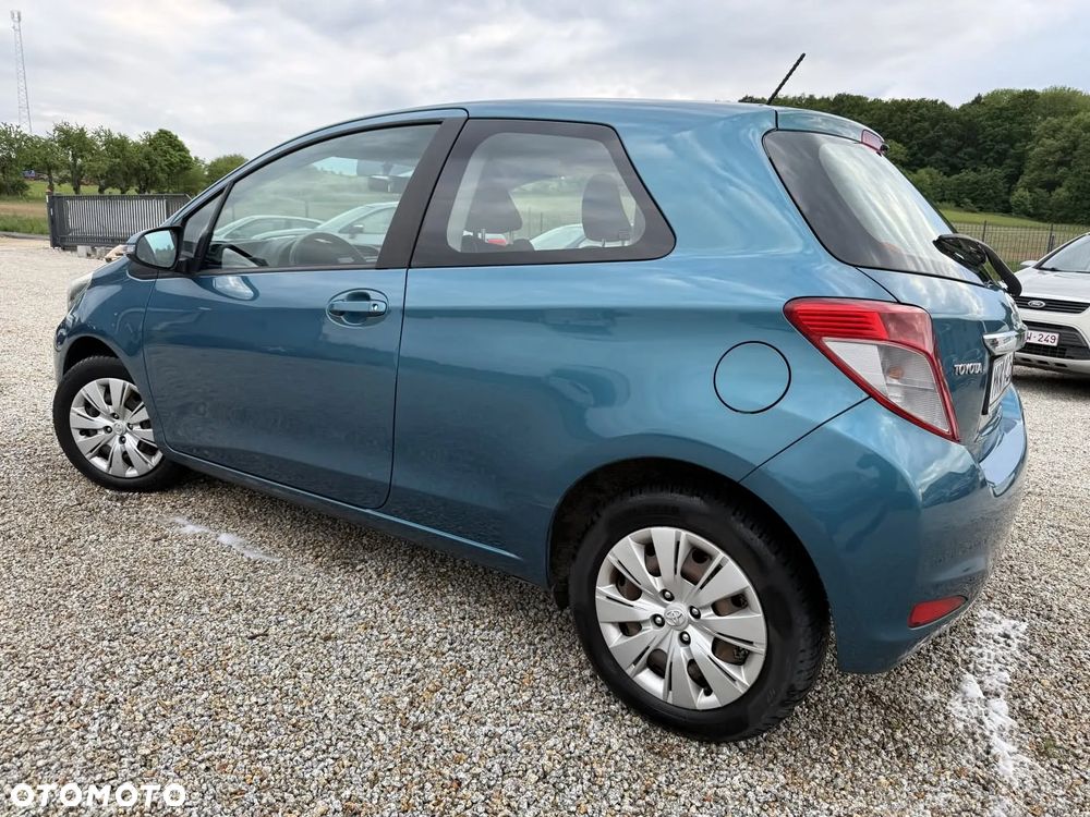 Toyota Yaris - 8