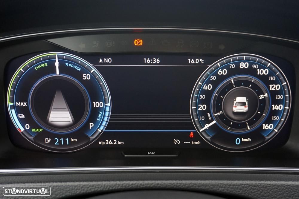 VW e-Golf AC/DC - 16