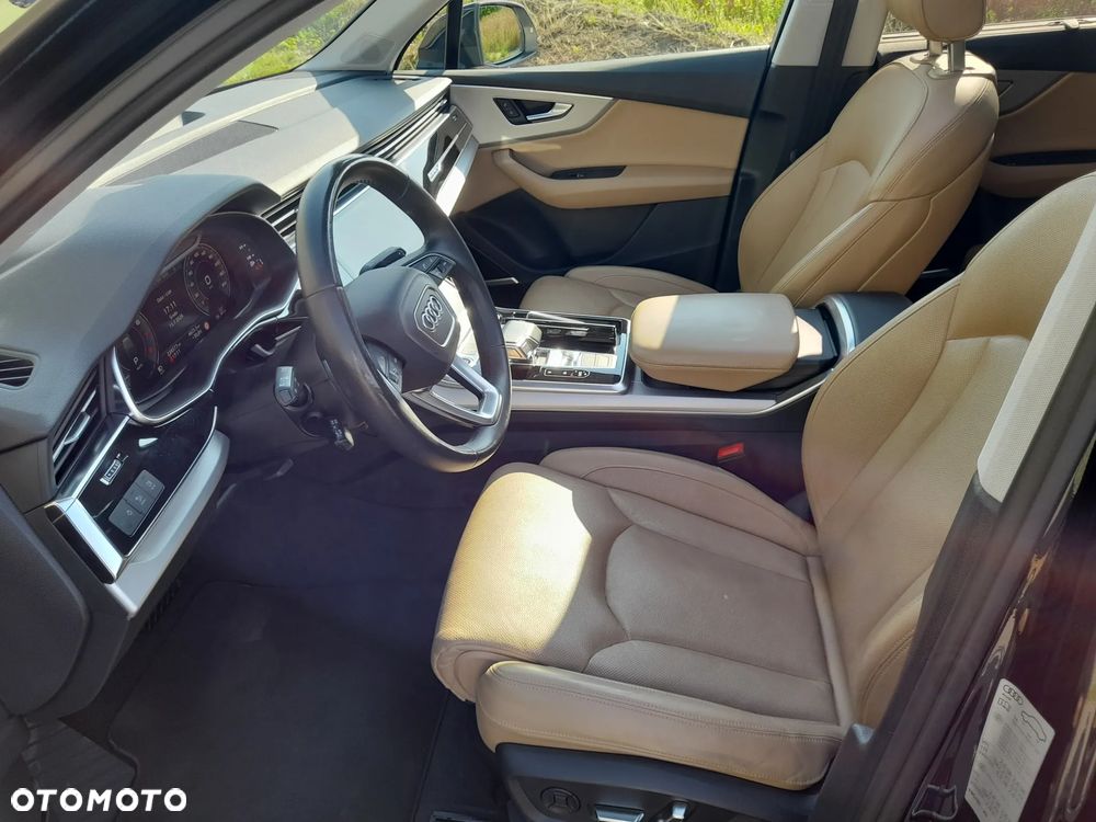 Audi Q7 55 TFSI mHEV Quattro Tiptr - 16