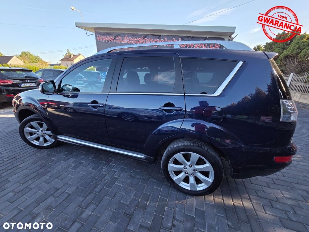 Mitsubishi Outlander - 4