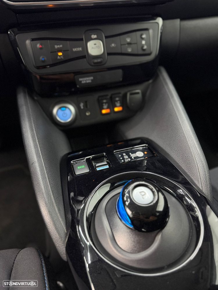 Nissan Leaf 40 kWh N-Connecta - 12