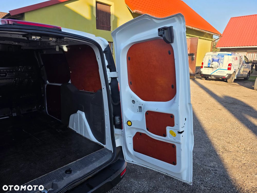 Ford Transit Connect - 25