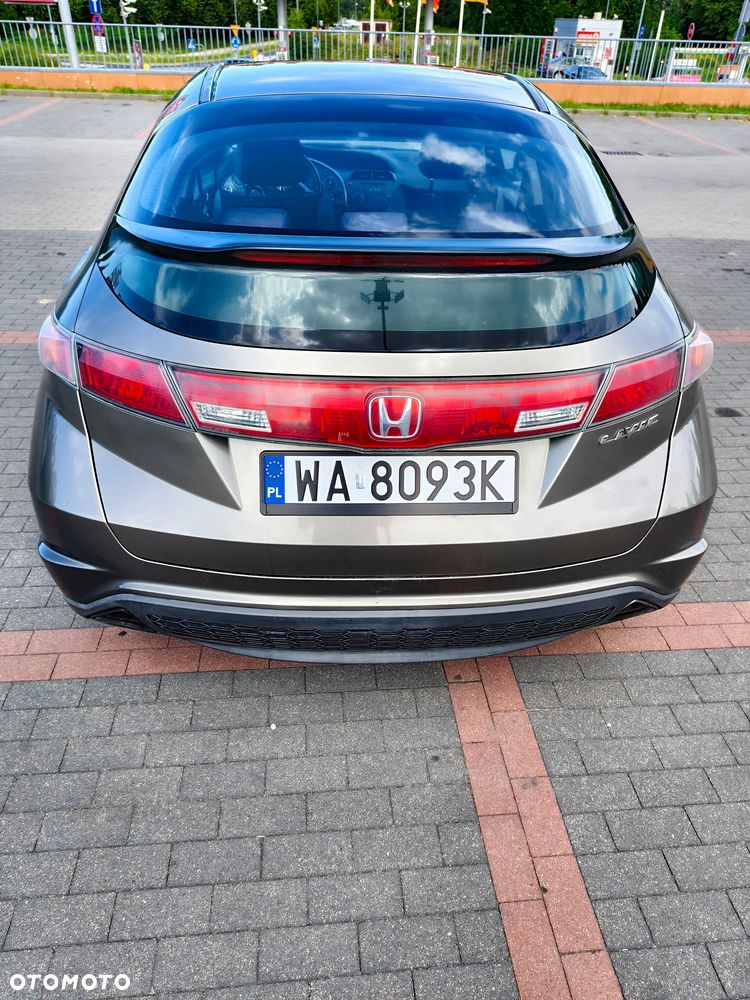 Honda Civic 1.8 Comfort - 2