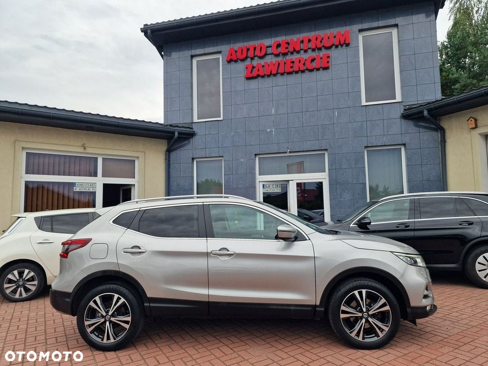 Nissan Qashqai 1.2 DIG-T N-Connecta EU6 - 16