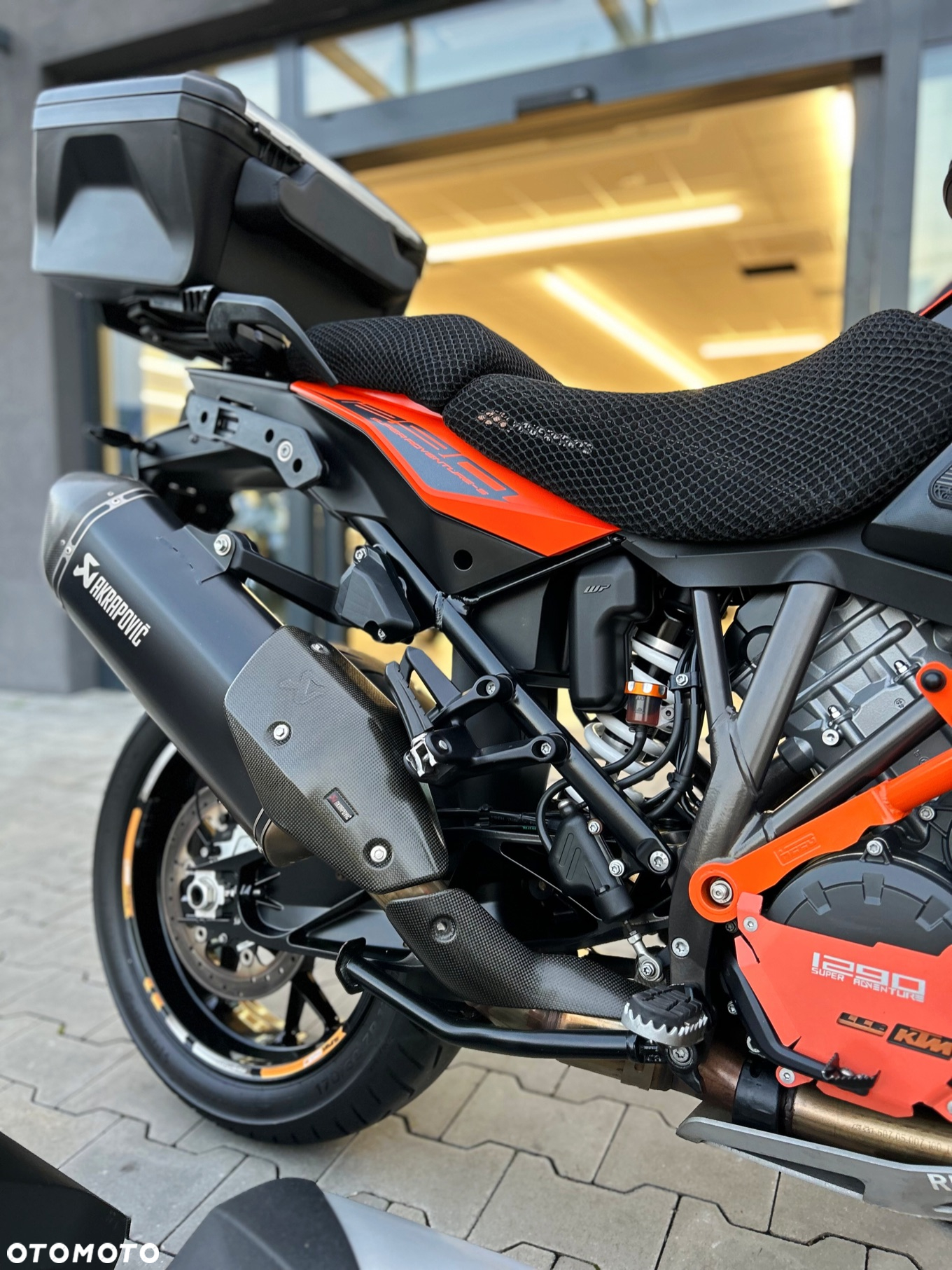 KTM Adventure - 16