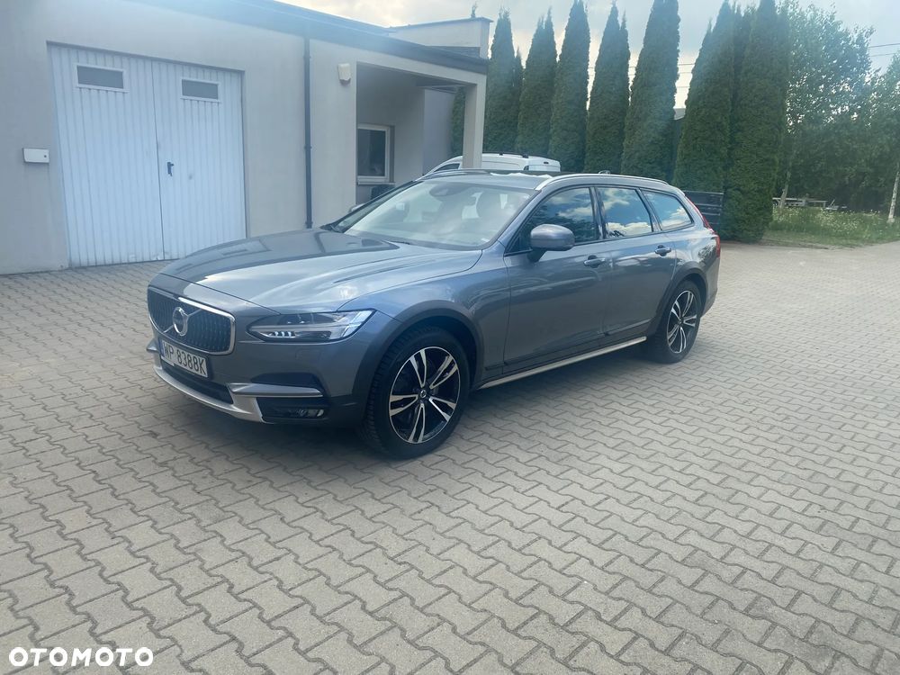 Volvo V90 Cross Country D5 AWD Pro - 24
