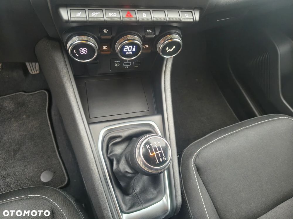 Renault Captur TCe 90 EXPERIENCE - 10