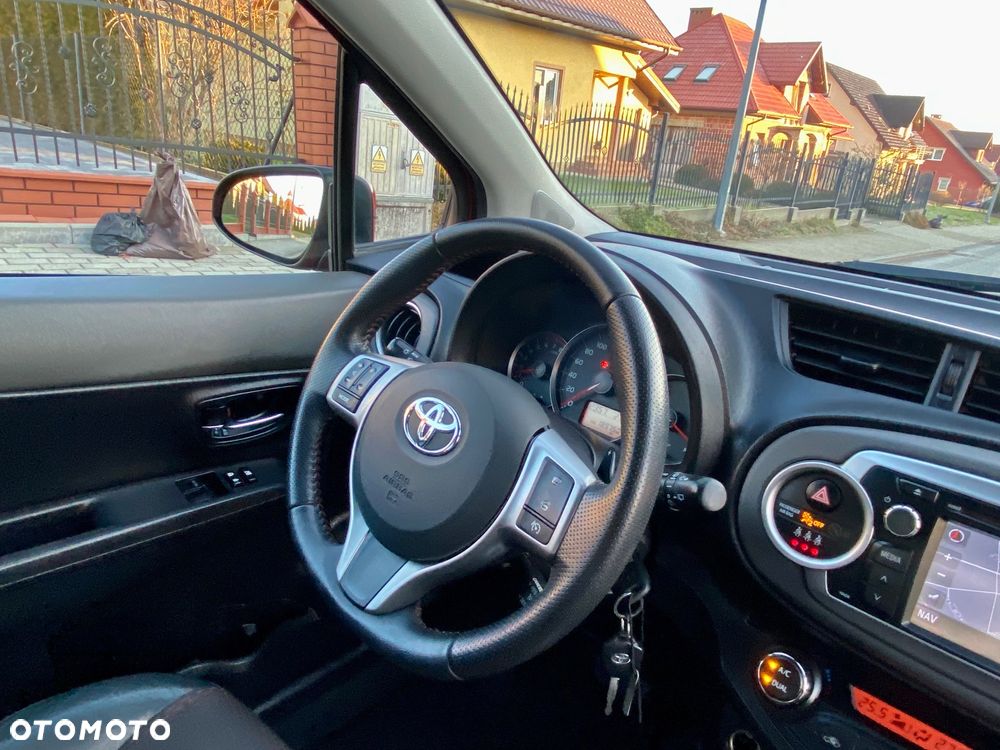 Toyota Yaris - 24