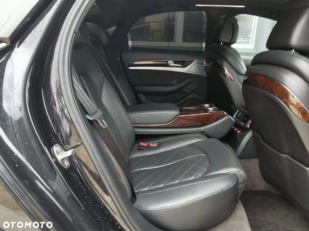 Audi A8 4.2 TDI L Quattro - 6