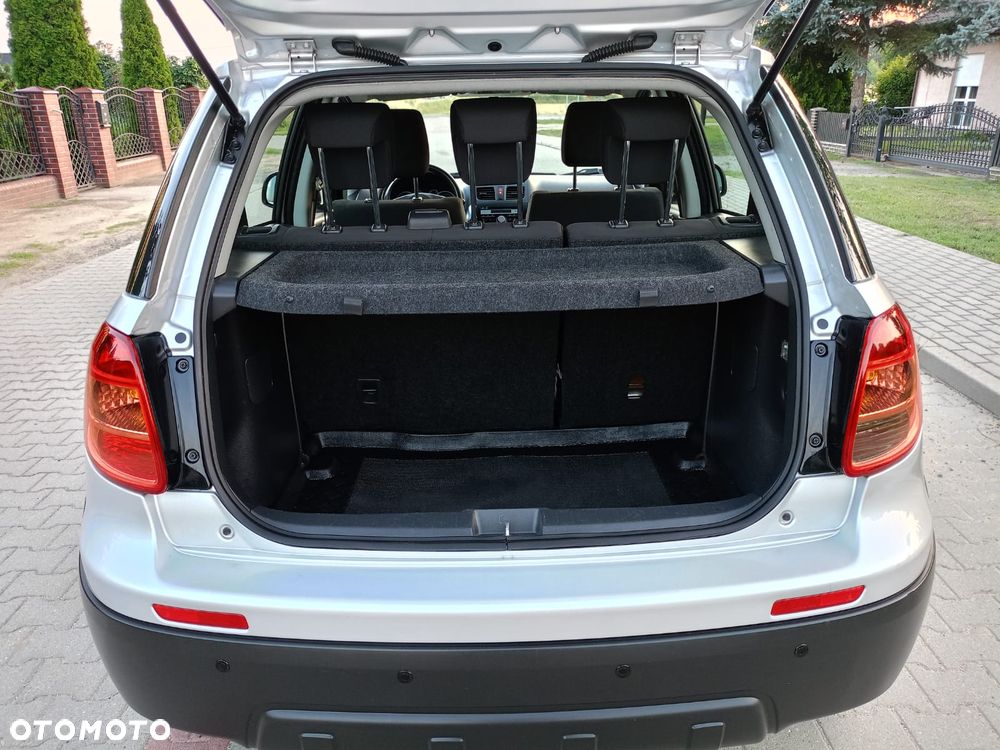 Fiat Sedici - 12