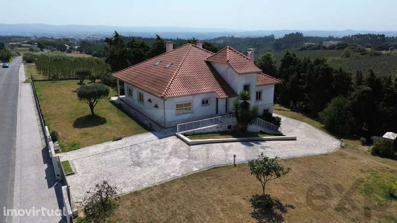 Moradia T5 perto da praia - Bárrio, Alcobaça - Grande imagem: 5/60