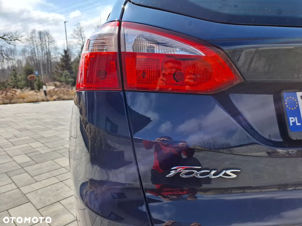 Ford Focus 1.6 TDCi DPF Start-Stopp-System SYNC Edition - 11