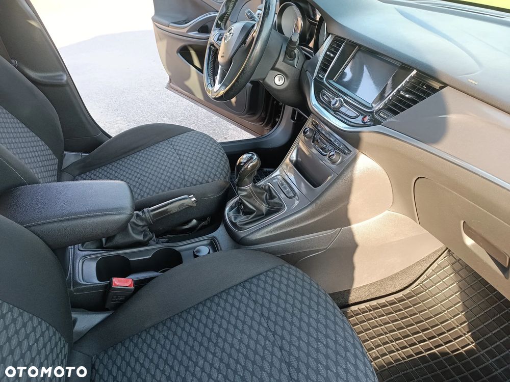 Opel Astra 1.6 D (CDTI) Start/Stop Dynamic - 37