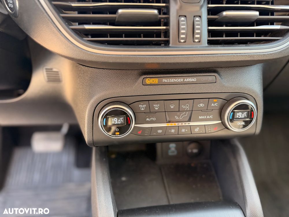 Ford Focus 1.5 EcoBlue Connected - 15