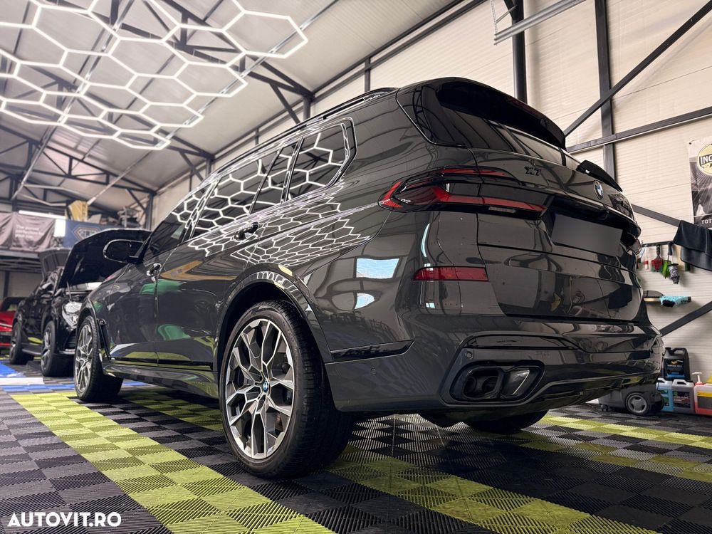 BMW X7 M60i xDrive AT MHEV - 5
