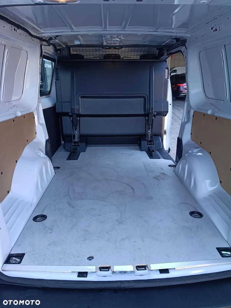 Opel Vivaro - 13