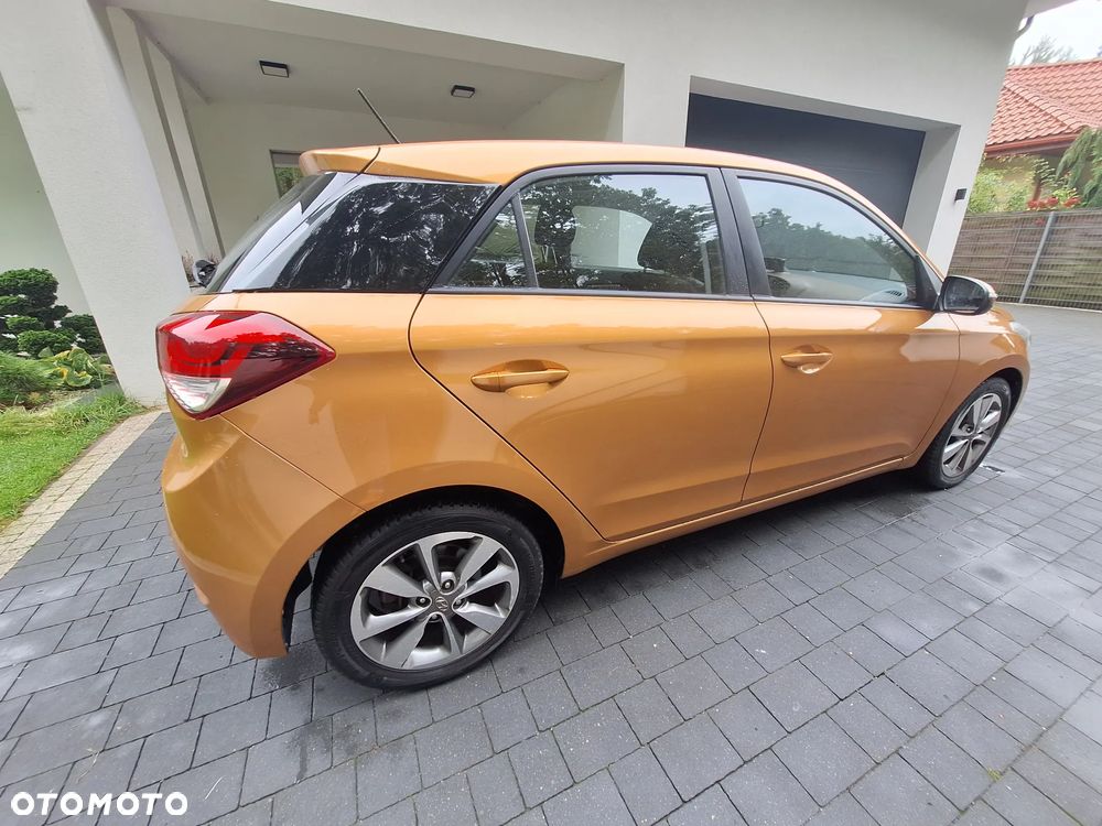 Hyundai i20 1.1 CRDi - 13