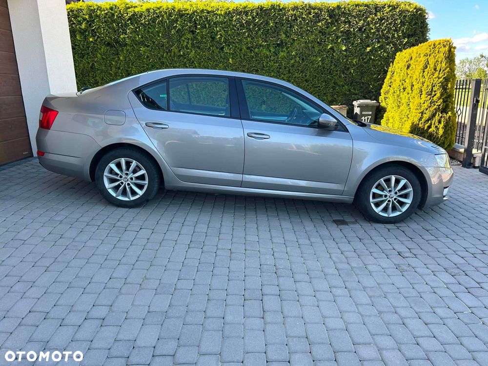 Skoda Octavia 1.6 TDI Ambition - 5