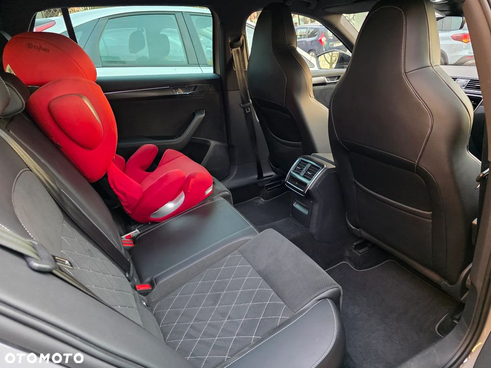 Skoda Superb 2.0 TSI Sportline DSG - 19