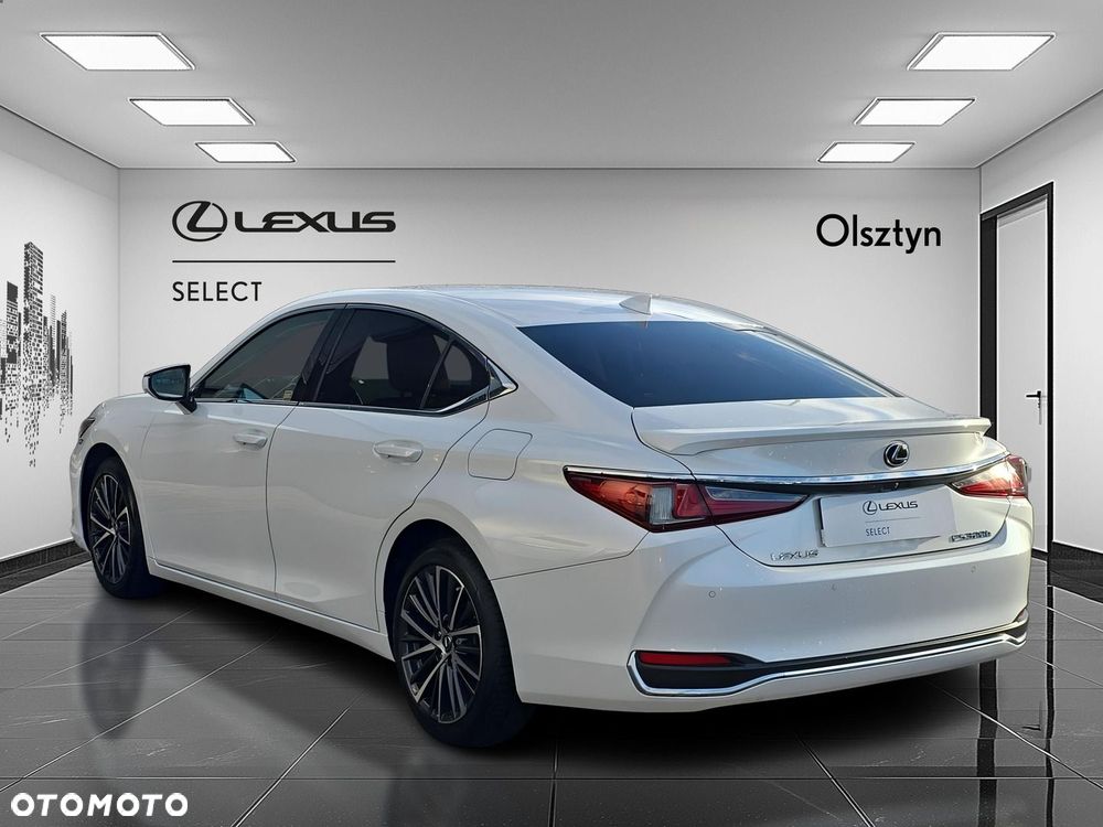 Lexus ES 300h Business Edition - 5