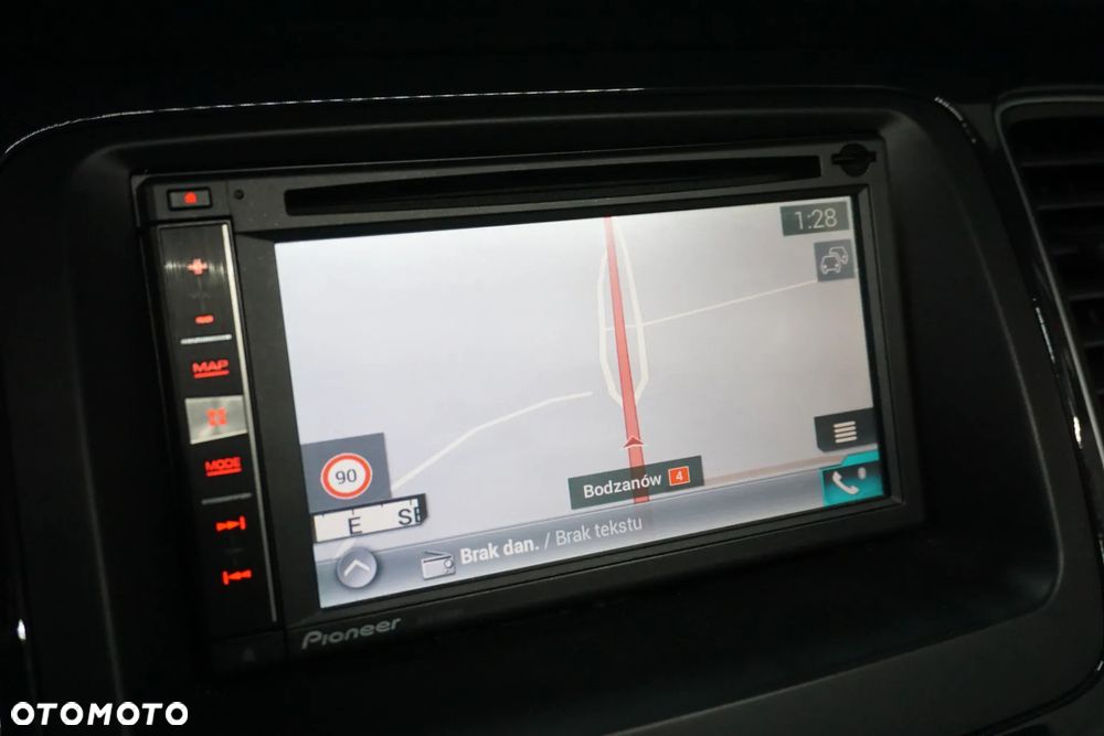 Kia Carens 1.7 CRDi M - 37