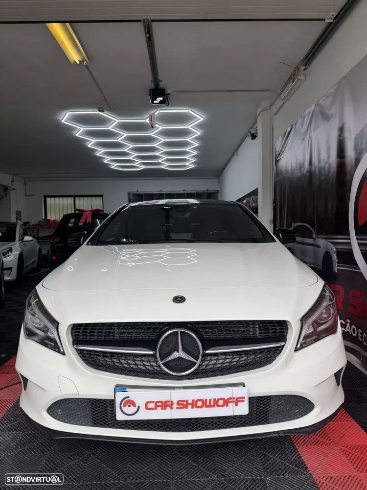 Mercedes-Benz CLA 180 d Shooting Brake AMG Line - 1