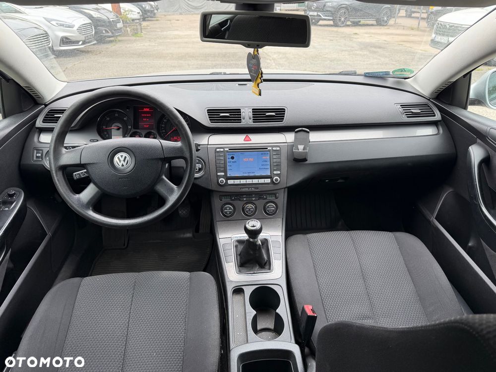 Volkswagen Passat 1.9 TDI DPF Trendline - 20