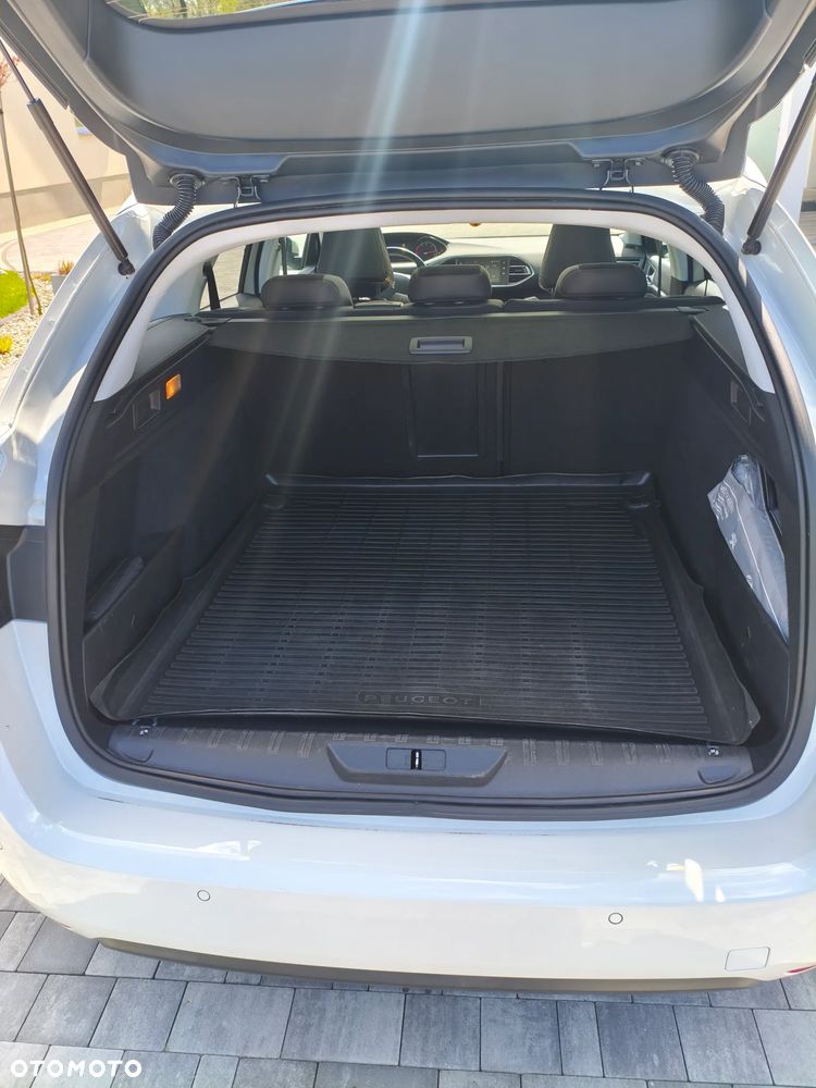 Peugeot 308 BlueHDi 150 Stop & Start Allure - 27