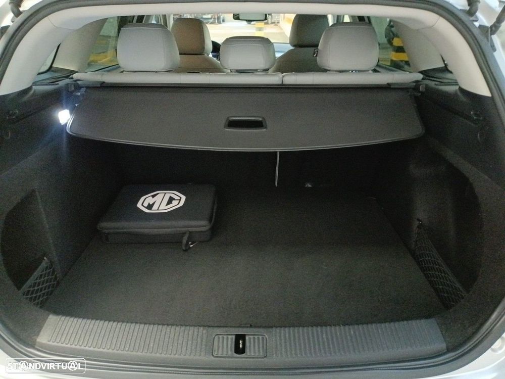 MG MG5 5 Standard Luxury - 12