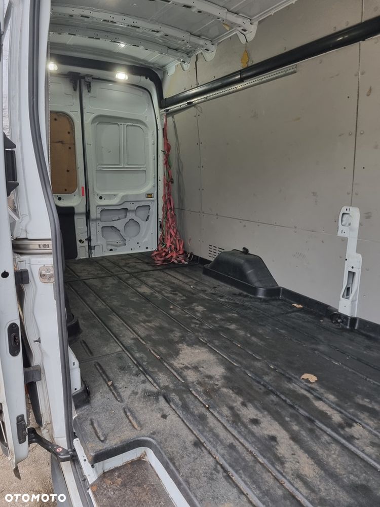 Ford Transit - 20