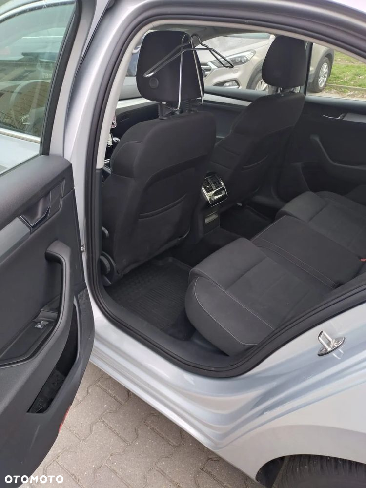 Skoda Superb 2.0 TDI Ambition - 10