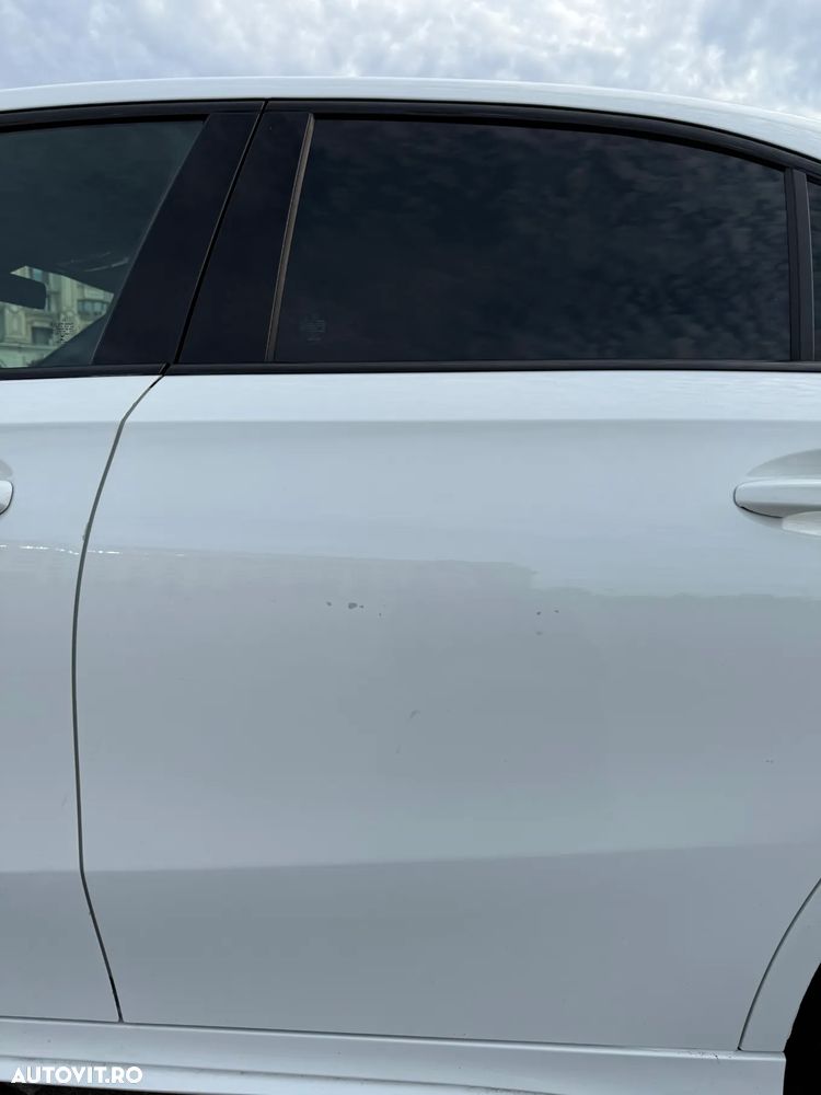 Mercedes-Benz A 250 7G-DCT AMG Line - 21